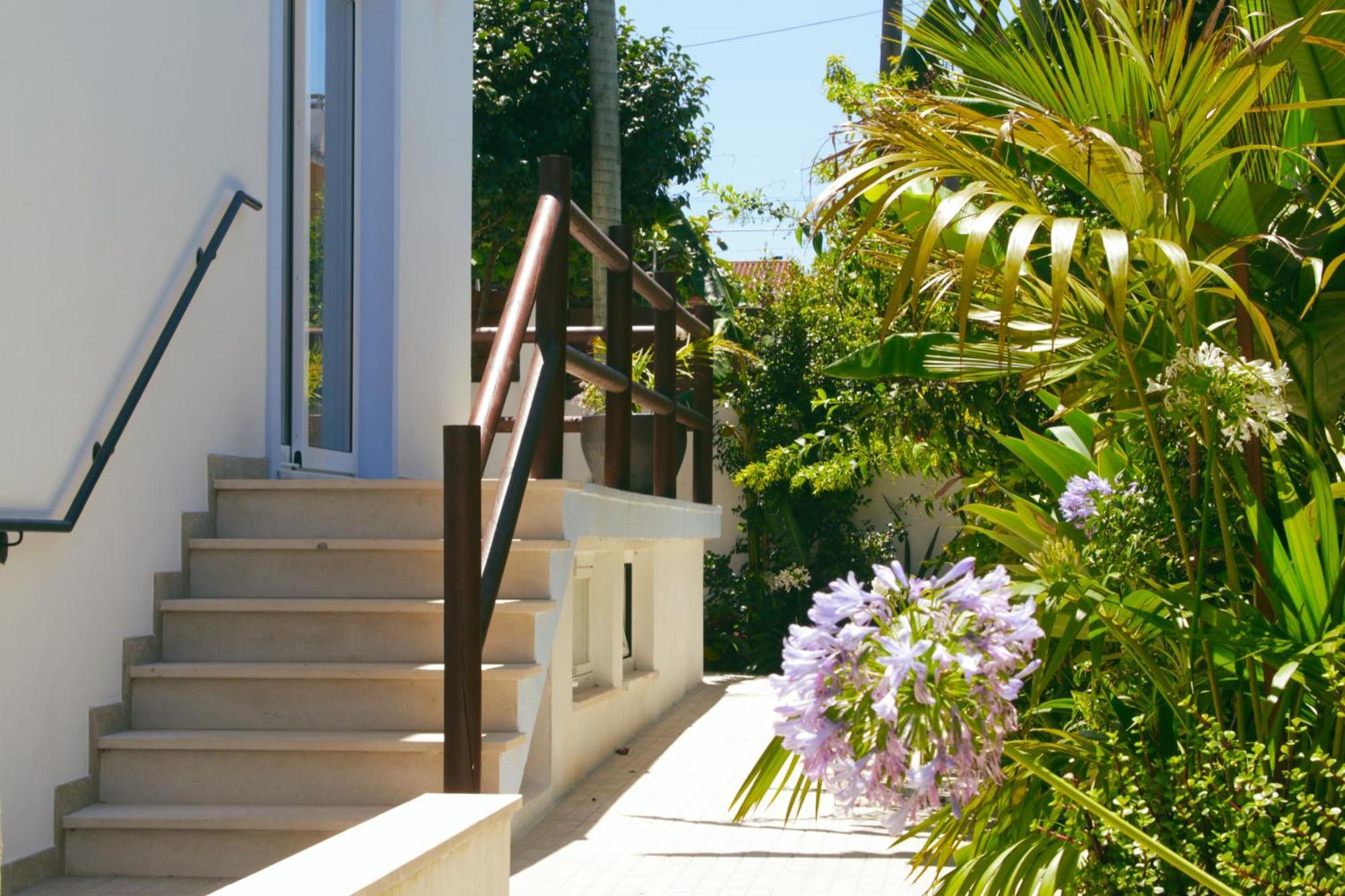 Vila Vale Guest House - Surf & Yoga Charneca  Zewnętrze zdjęcie